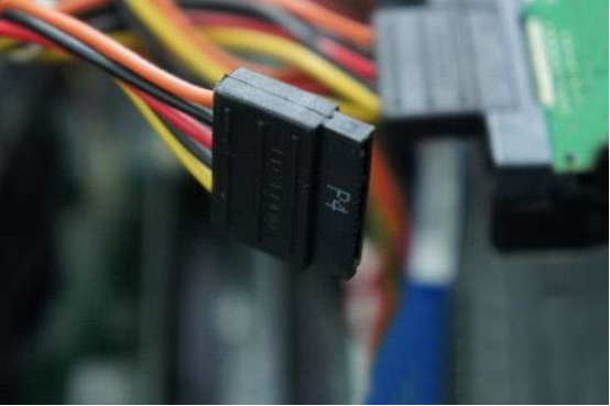 安裝SSD的線(xiàn)材